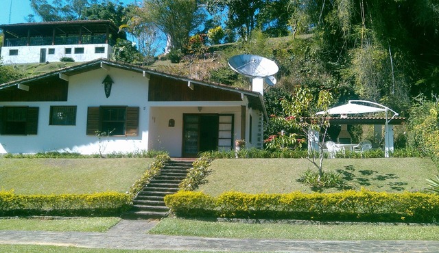 House in a gated community with 3 bedrooms, Quebra Frascos neighborhood in Teresópolis.