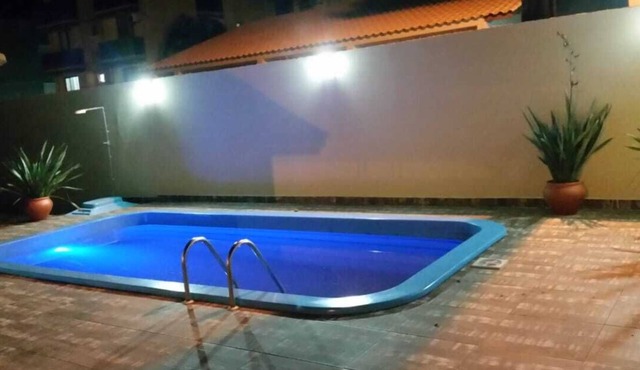 House in gated community, 4 bedrooms, 180 meters from the sea, with private pool.