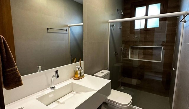 HOUSE IN PRAIA DO FORTE WITH ACCESS TO THE SEA - AZORES BEACH HOUSE -