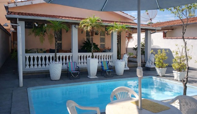 House in Rifaina, with swimming pool, close to the beach.