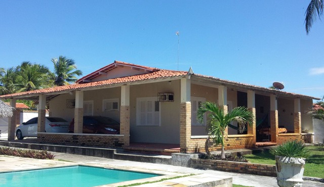 House on Morro Branco Beach, Beberibe, Ceará. Note: No TV or air conditioning.