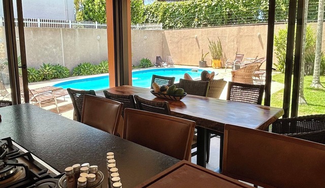 House with 4 suites and A/C - Gated community, beachfront, exclusive beach access.
