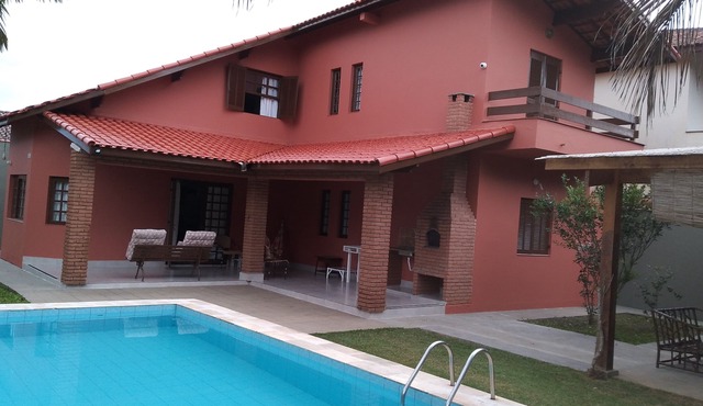 HOUSE WITH POOL AND KIOSK (4 SUITES)