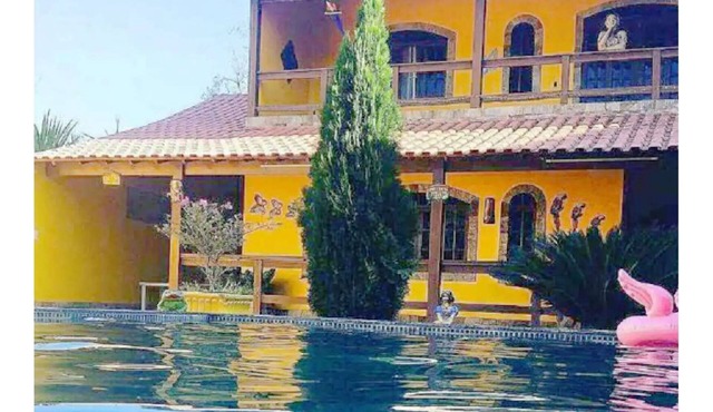 HOUSE WITH POOL, BBQ, 03 BEDROOMS FOR UP TO 15 PEOPLE