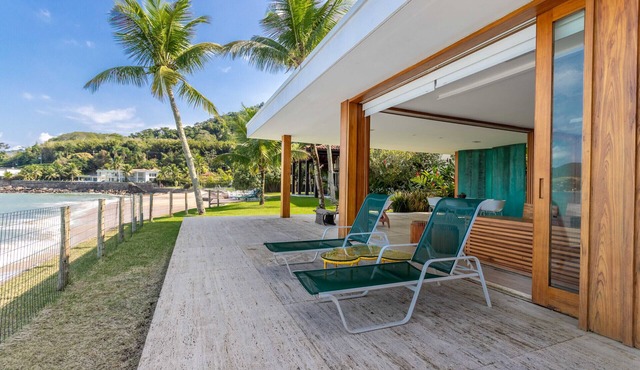 House with private beach in Porto Bello Mangaratiba