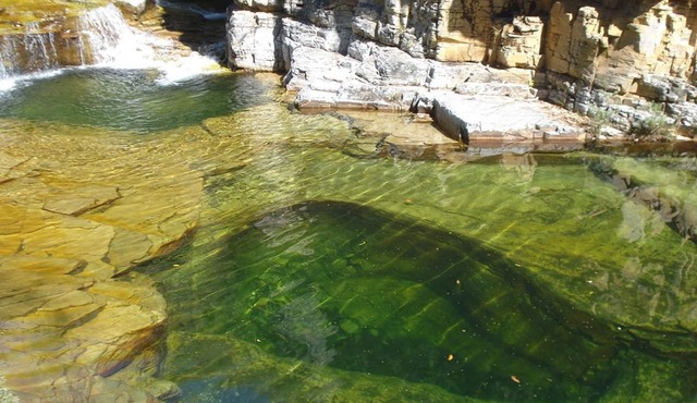House with private waterfalls and boat for canyons, Escarpas do Lago.