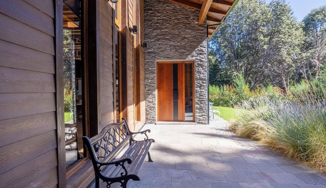 Incredible house on nahuel huapi lake