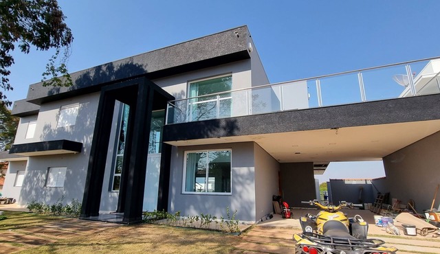 * INCREDIBLE MANSION IN RIVIERA DE SANTA CRISTINA XIII WITH PARTY FACILITIES *