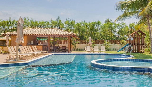IT84 Wonderful 4-Suite Apartment, Right on the Beach - Itacimirim