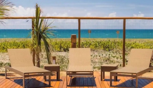 Itacimirim, high standard seafront.