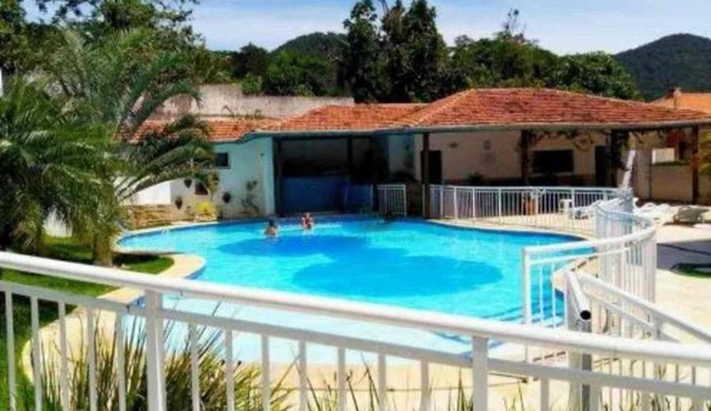 Itaipu com varanda e piscina