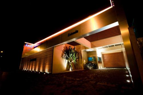 Izzi Motel