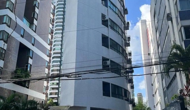 Jackfruit Flat. Excellent location, super cozy and complete