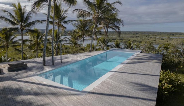 KA BRU River Villa