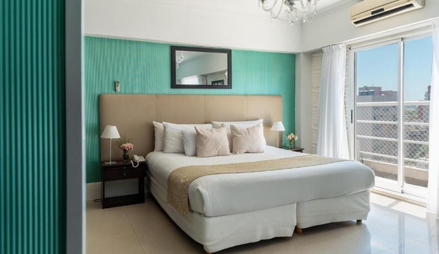 Ker Urquiza Hotel