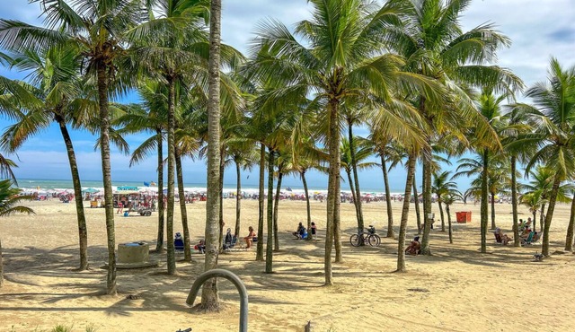 Kitnet a 500 metros do mar na Praia Jardim Real/SP