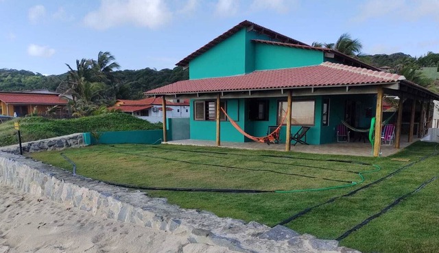 La Casa de Cecilia, una Ventana al mar en la Playa de Sagi