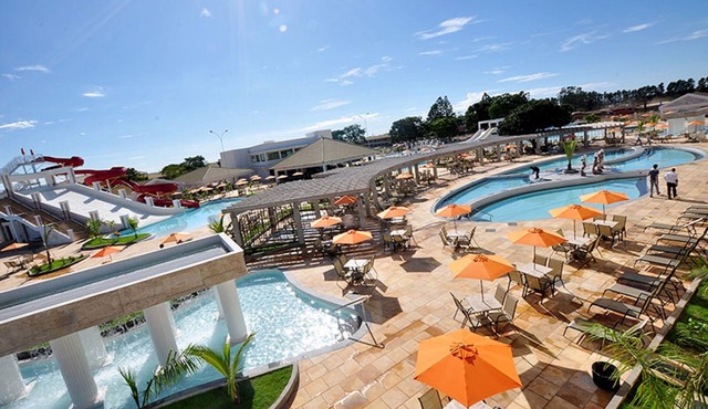 Lacqua diRoma - with access to the wonderful 24h water park of 13 pools + wifi