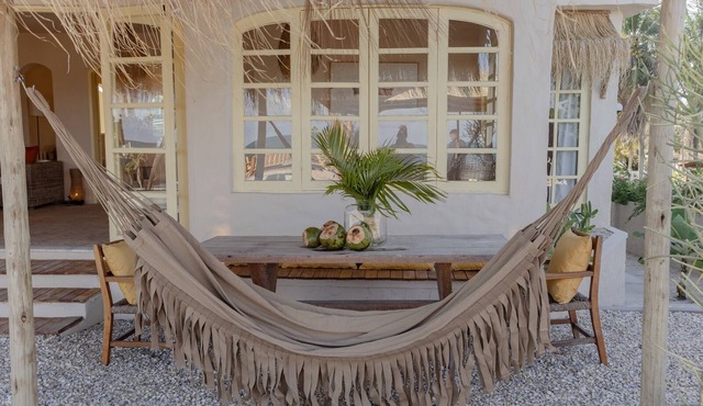 Laguna House