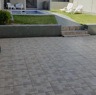 Lamadrid Lodge