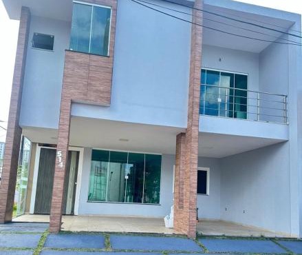 Large house in a gated community with leisure area
