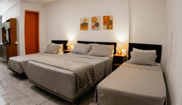 Large Studios 2km from Vila Germanica