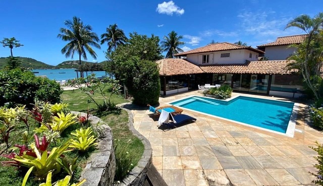 LB - BZ70 Casa Pé na Areia Ferradura Vacation Rentals