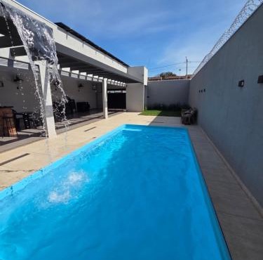 Linda Casa Nova e com piscina