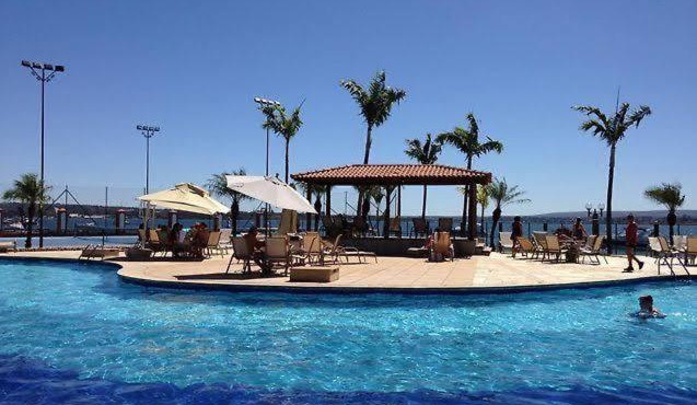 Lindo Apart Lake Side com banheira
