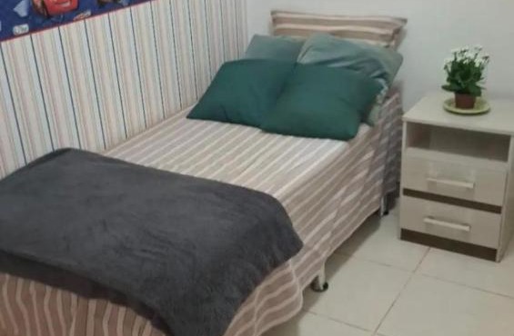 Lindo quarto centro Uberlândia
