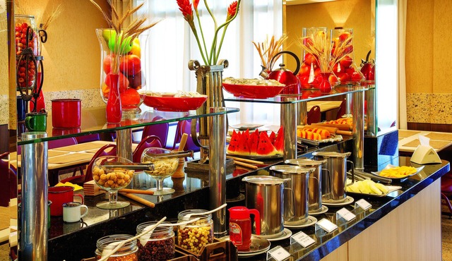 Lira Hotel