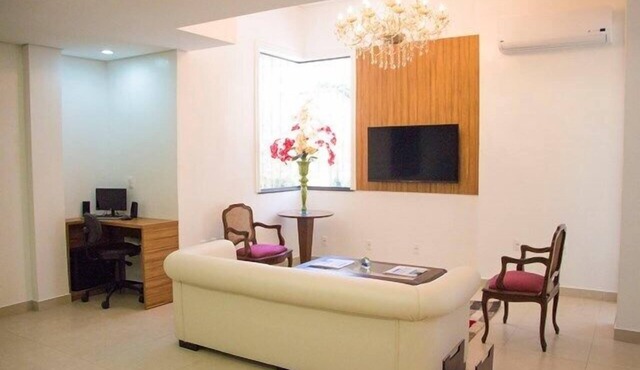 Lis Hotel