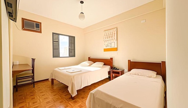 LN Flats & Suites