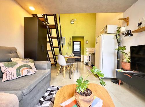 Loft Charmoso e Aconchegante de cara com a Natureza