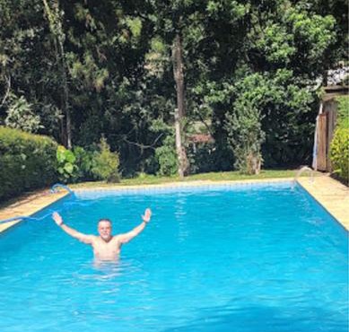 Loft com vista panorâmica em área de 2000m2 e piscina imensa na propriedade