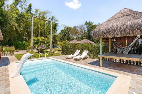 LUGA Tucano Cabin - Pool & Gourmet Area