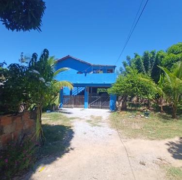 Lugar de descanso e muito verde praia e lagoa Araruama