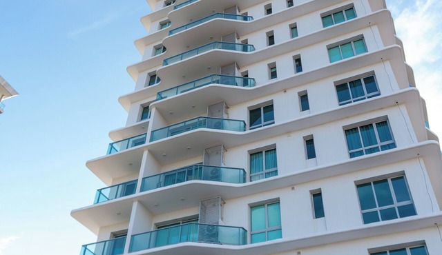 Luxurious 2-bedroom with gym, pool and AC in the best location of Asunción