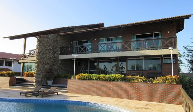 Luxurious beach house in Coqueiro do Piauí, with swimming pool and large leisure area.