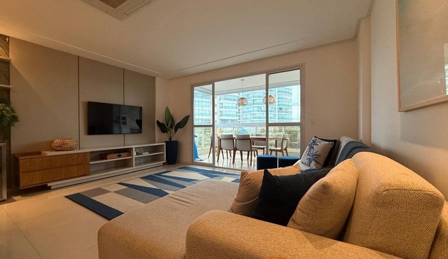 Luxury and Comfort Beachfront at Enseada Azul