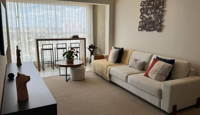 Luxury Apartment with Beautiful City View