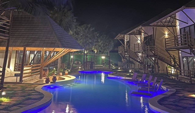 Luxury Boho style apartment 5min walk to the beach dive in your next adventure!n