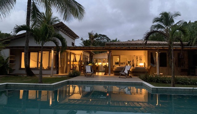 Luxury Cliffside Villa with Infinity Pool and Sea BAH073 in Praia do Espelho - BA
