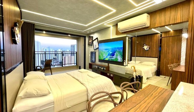 Luxury Collection Studio Hard Rock Cafe