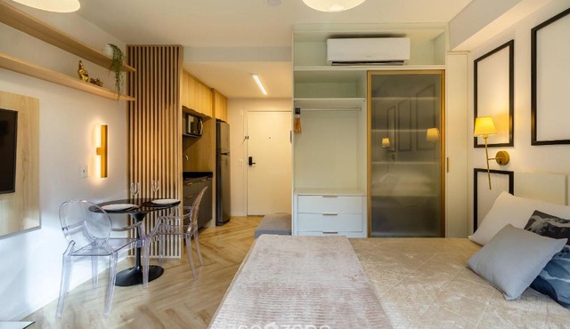 Luxury & Sophisticated Studio w/Garage LBO203
