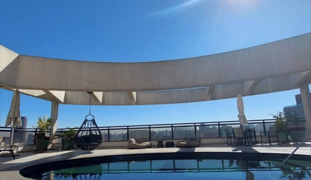 Luxury studio in a hotel with a pool in Itaim Bibi