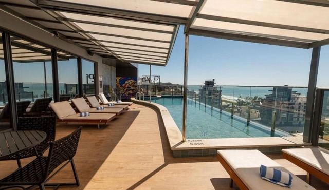 Luxury Stay Steps from Praia Brava