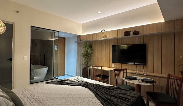 Luxury Studio with Breathtaking River Views