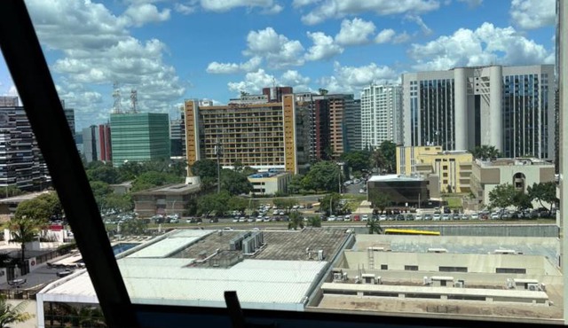 M&V Flats - Prédio Let's Idea n 613 - 1 km Mané Garrincha - 500m Esplanada dos Ministérios - Ar condicionado - Cama queen size - Piscina - Academia