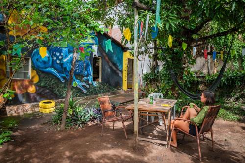 MANGAMEL Hostel Pousada